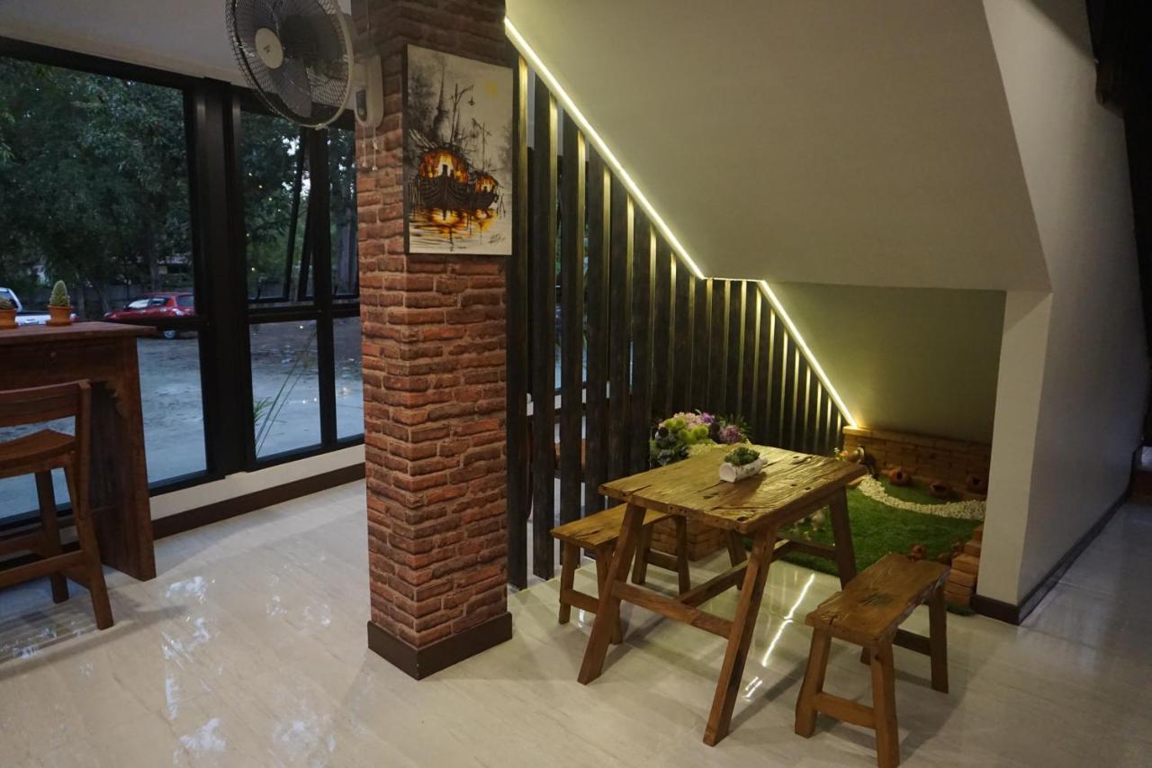 Ingmon House Hotel Chiang Mai Exterior photo
